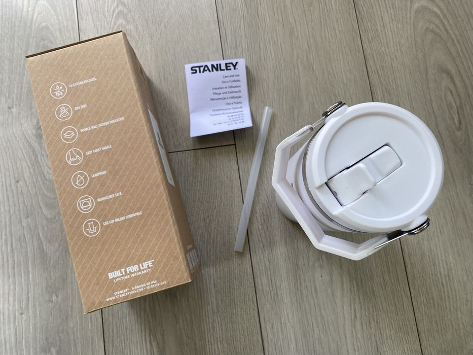 2x Oryginalny Kubek termiczny Stanley Flip Straw Tumbler 887 ml – Biały + Lawendowy
