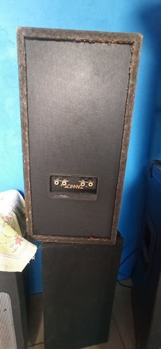 Colunas som  (TANNOY?
