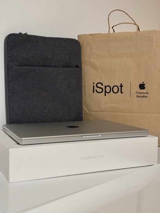 Macbook Pro 16 M3 Pro 18GB RAM 512GB , ART ,Laptop