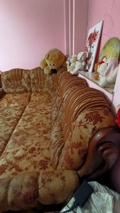 Диван. Самовивіз.