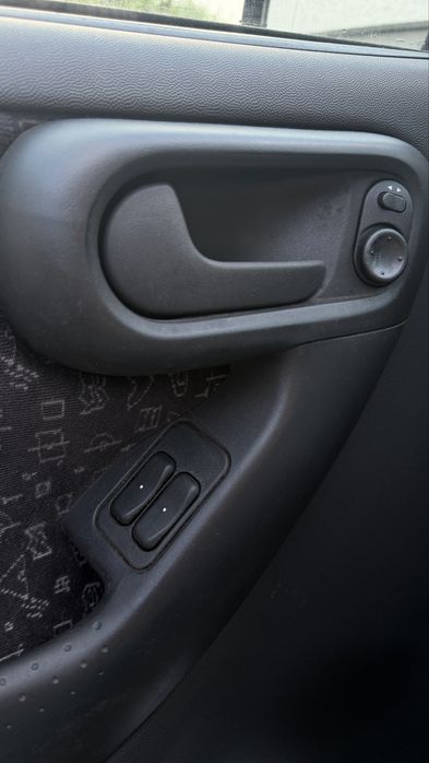 OPEL CORSA-c / 2002