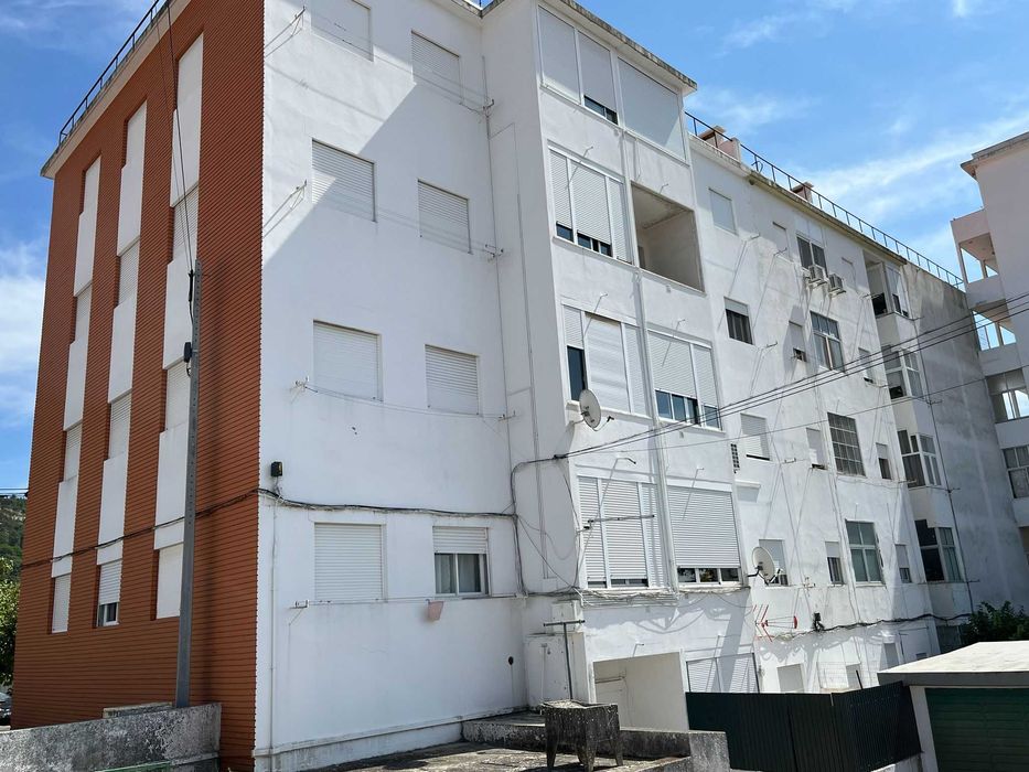 Oportunidade T3 para remodelar no coração de Portalegre