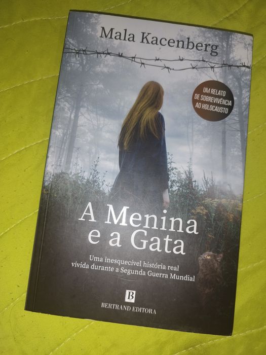 A menina e a gata
