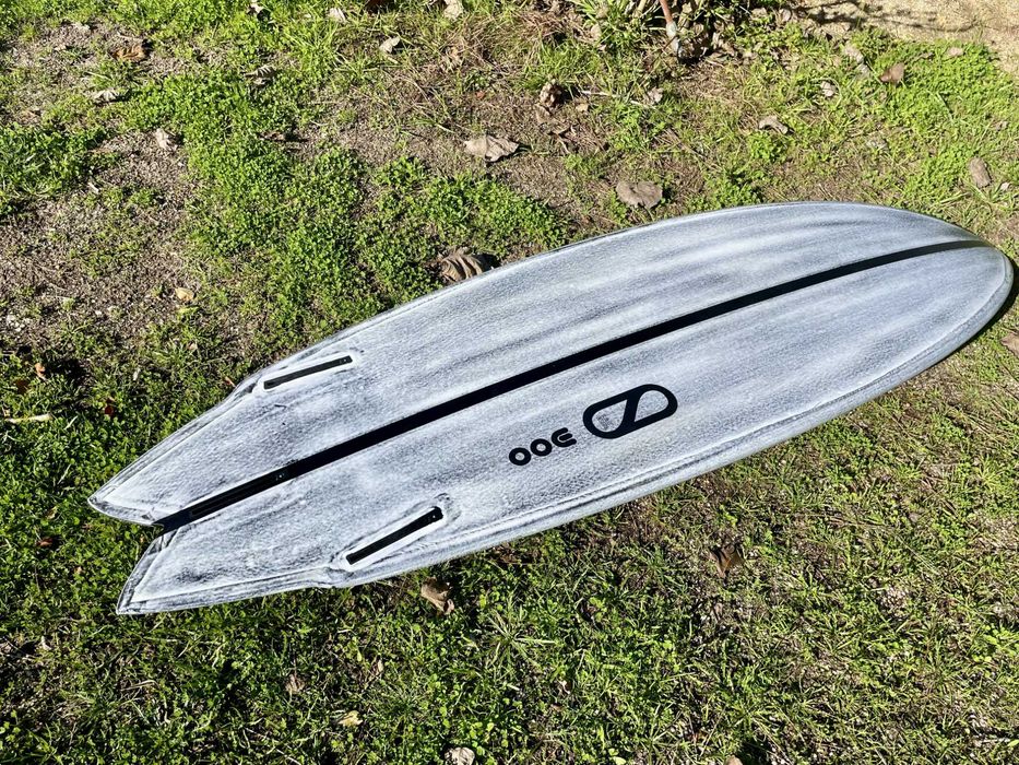 Prancha Surf Slater Great White Shark 6,2 37litros