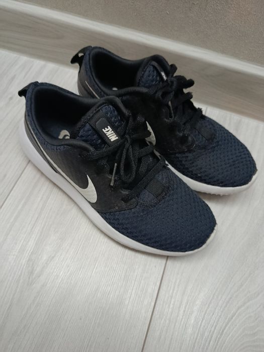 Кросівки Nike Golf 
36 розмір 
В ідеальному стані 
Устілка 23см