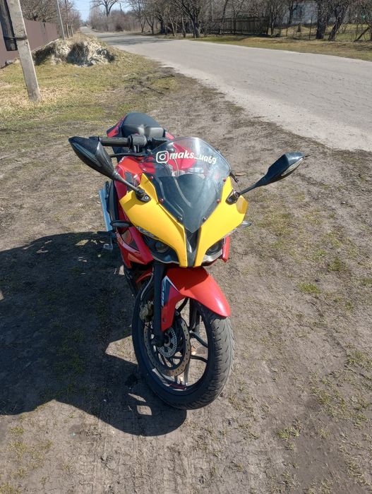 Продам Bajaj RS 200