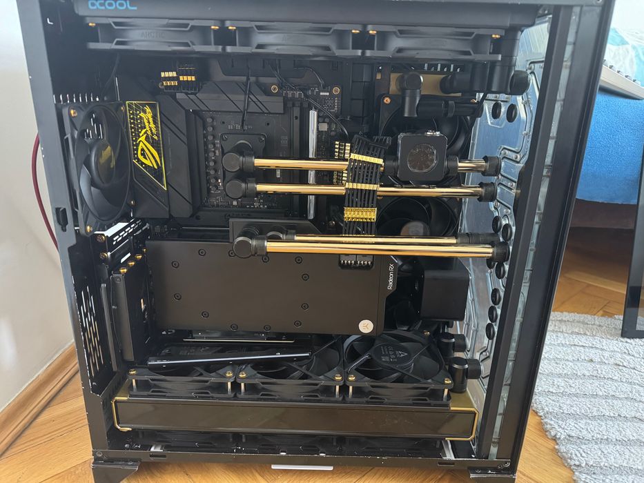 PC lian li o11d xl/9800x3d/rog strix x670e/2tb samsung 9100/64gb RAM dowóz gratis