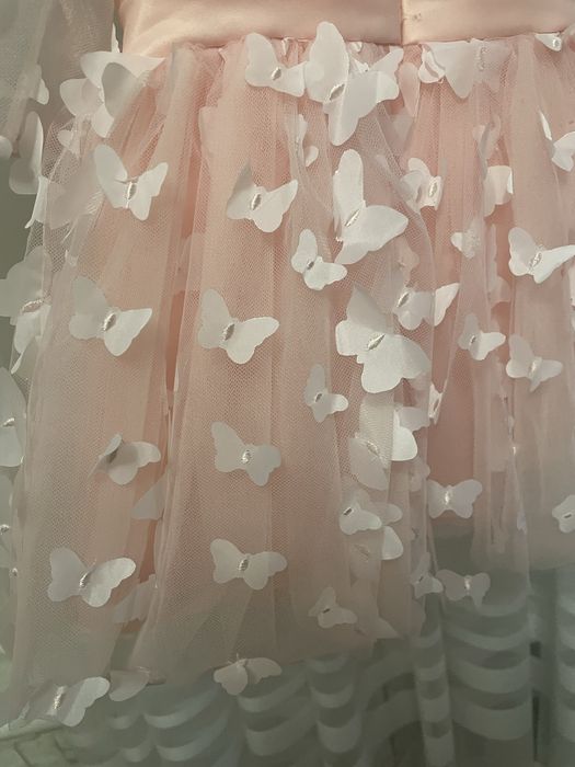 Сукня на дівчинку