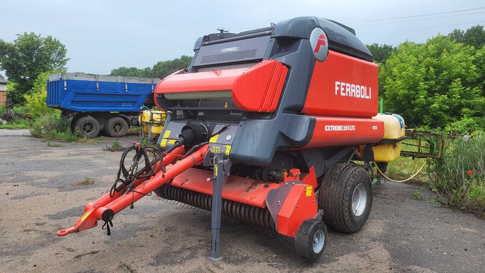 Рулонний прес-підбирач Feraboli Extreme 265 LTC