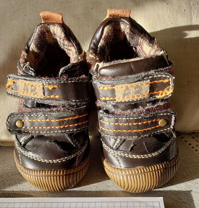 Buty dziecięce firmowe