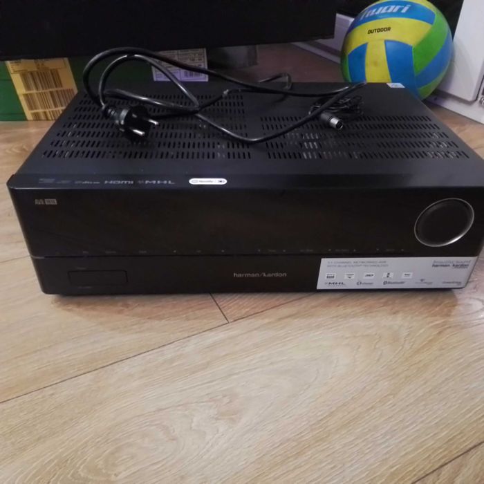 Harman AVR161S amplituner