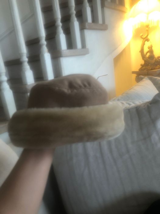 Zimowa atrakcyjna czapka