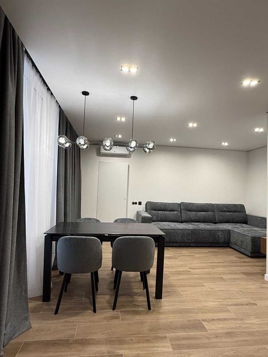 Варшавський 3, Продаж 3к квартири,