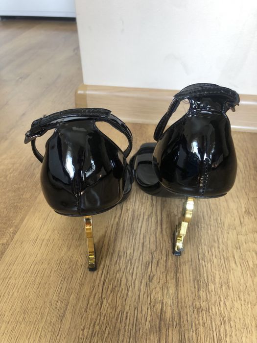 Sandaly Saint Laurent 38