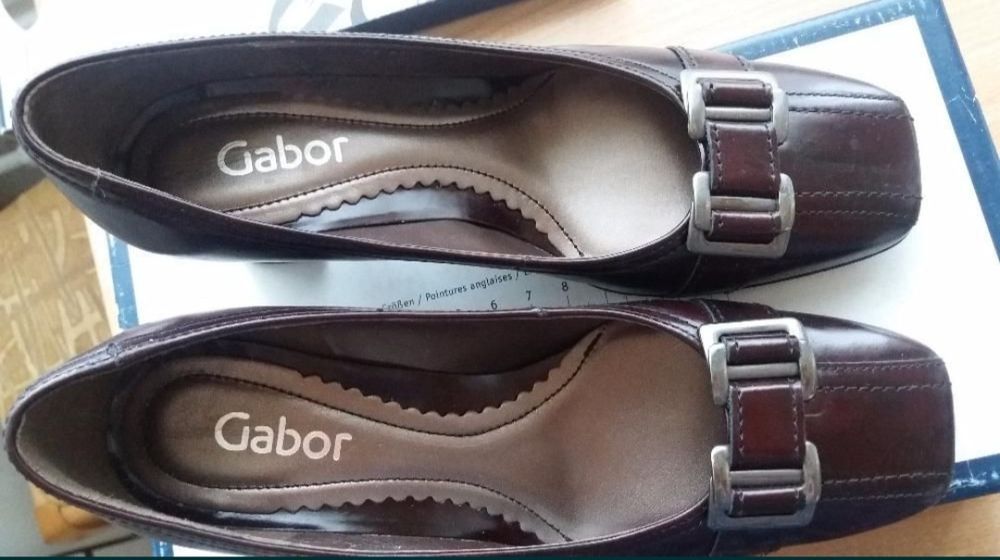 Продам жіночі туфлі Gabor