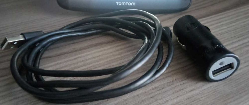 GPS TOMTOM Via 52 (Mapa Europa) (Ecrã 5'')