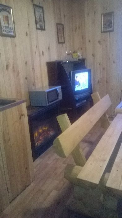 Баня біля річки (відпочинок, риболовля, гриби)