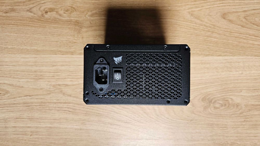 Fonte de Alimentação Corsair RM850x Shift Series