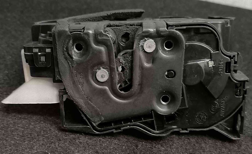 Fechadura / Fecho Porta Esquerdo DACIA SANDERO II ano 2020