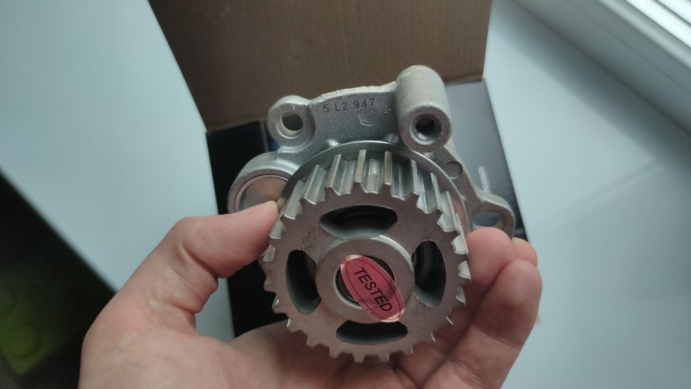 Помпа Continental на Skoda/ Seat/ Audi/ Volkswagen водяний насос