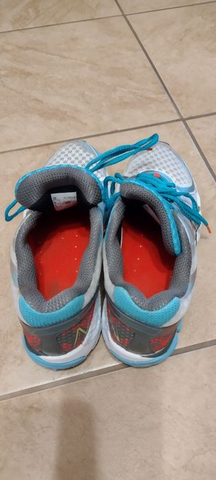 Adidasy New Balance 40