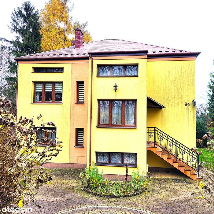 Dom z garażem na sprzedaż – Wola Więcławska gm. Michałowice