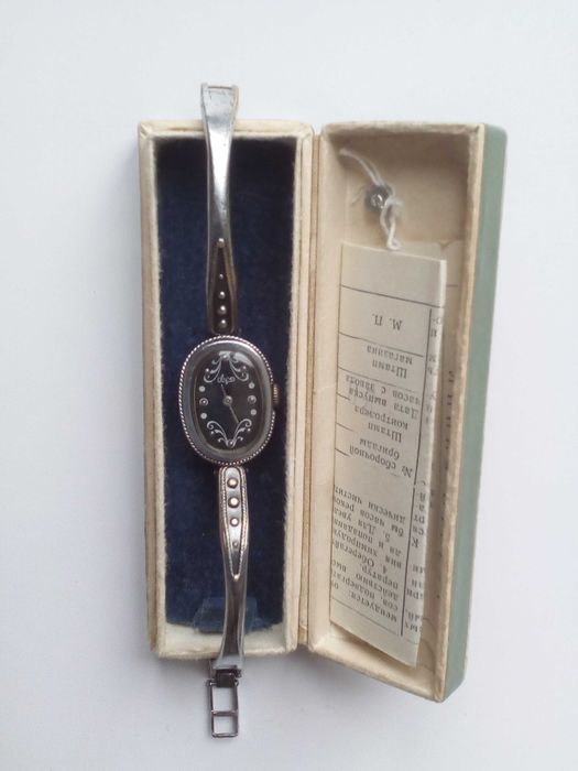 женские механические часы Луч (СССР)