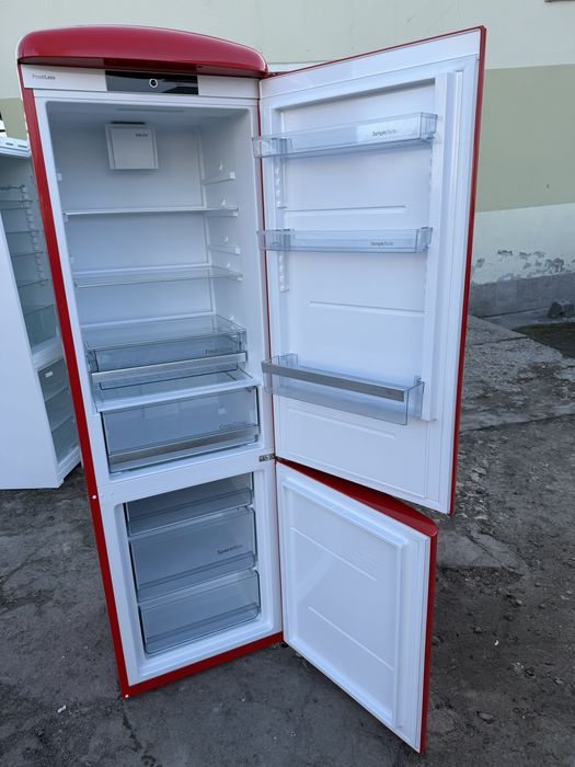 Ретро холодильник gorenje ORK193RD