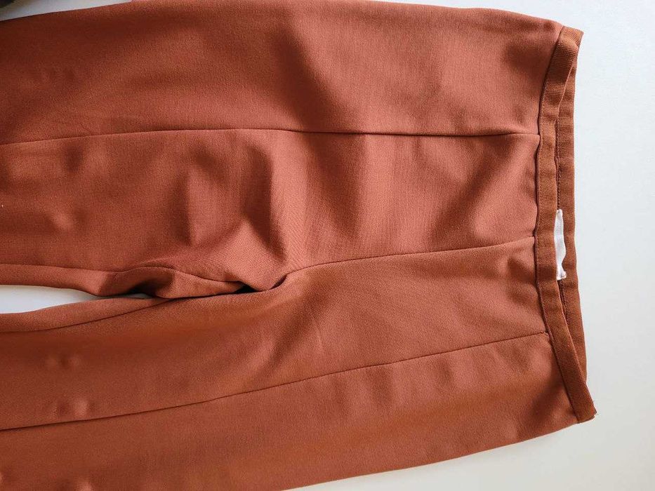 Брюки жіночі трикотажні від Mango (розмір S)