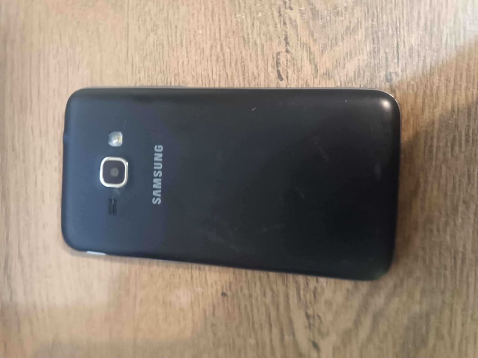 telefon galaxy J1