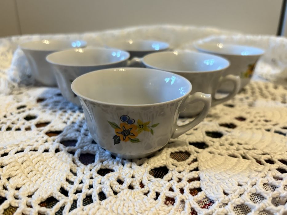 Filiżanki porcelanowe zestaw 6 sztuk