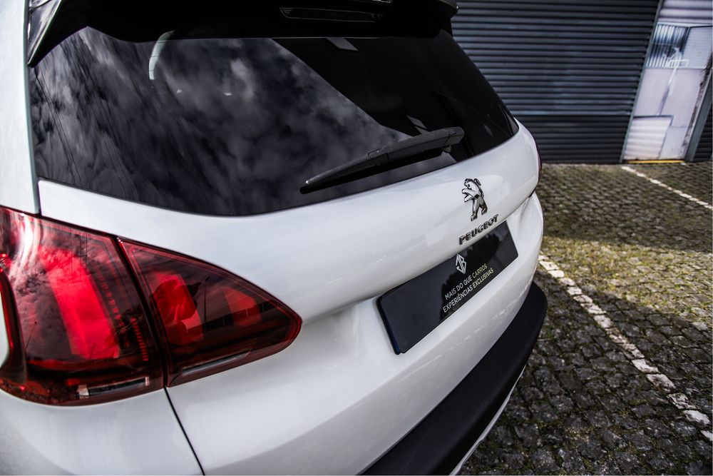 Peugeot 2008 1.5 BlueHDi Allure | NACIONAL
