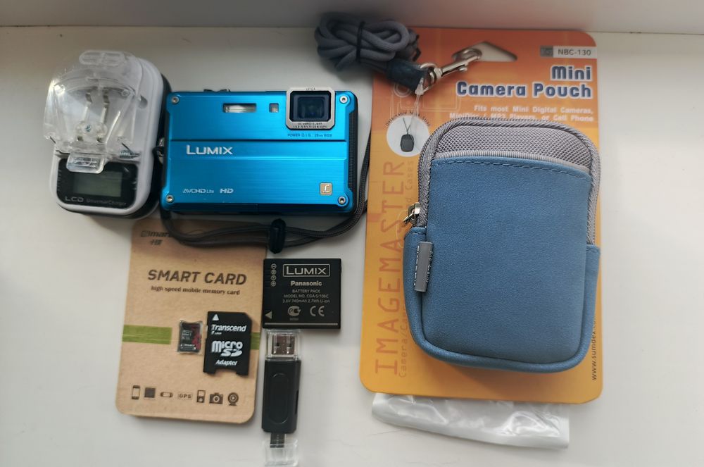 Стильна камера Panasonic Lumix  JAPAN  CCD Aluminium    Electric Blue LEICA / Лазурний+Повний комплект