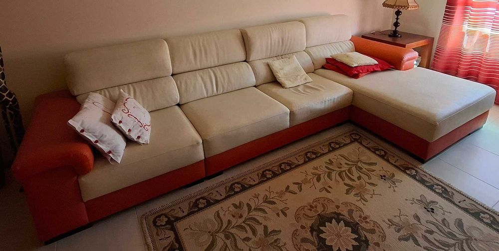 Sofá Chaise Longue 4 lugares espaçosos