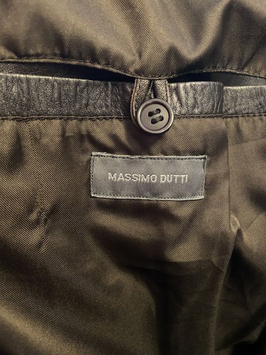Casaco em pele massimo dutti com forro removivel