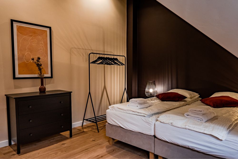 Domek z jacuzzi, sauna,14 osob,bilard, ping pong, roztocze przy lesie