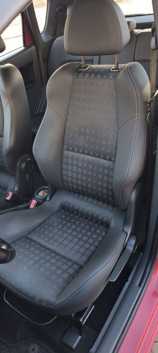 Mitsubishi Colt 1.3 автомат