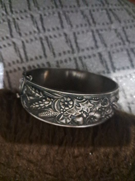 Pulseira prata antiga quatro estações