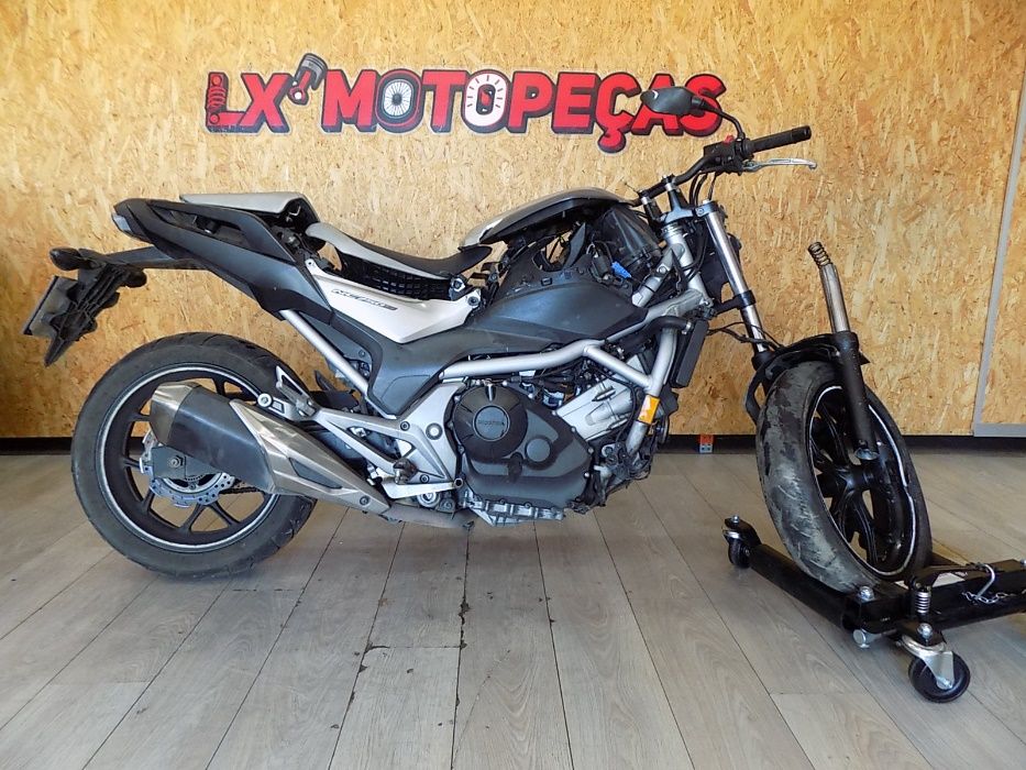 Honda Nc 750 ano 2016 para peças.