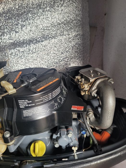 Лодочный мотор YAMAHA 4