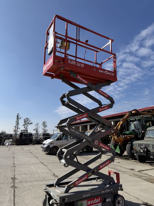 podnośnik nożycowy SKYJACK SJIII 3219