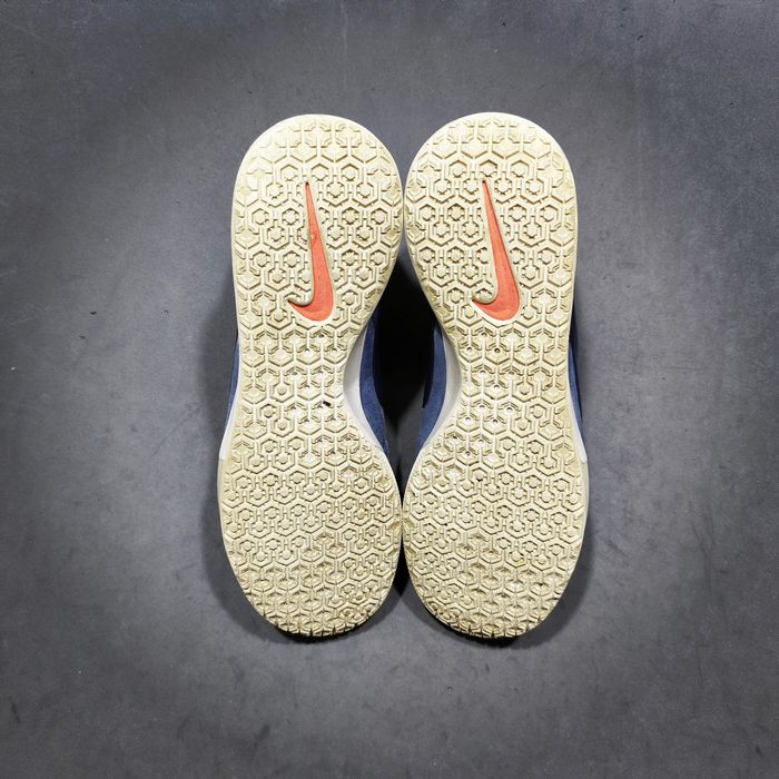 Halówki Nike Premier II IN 45