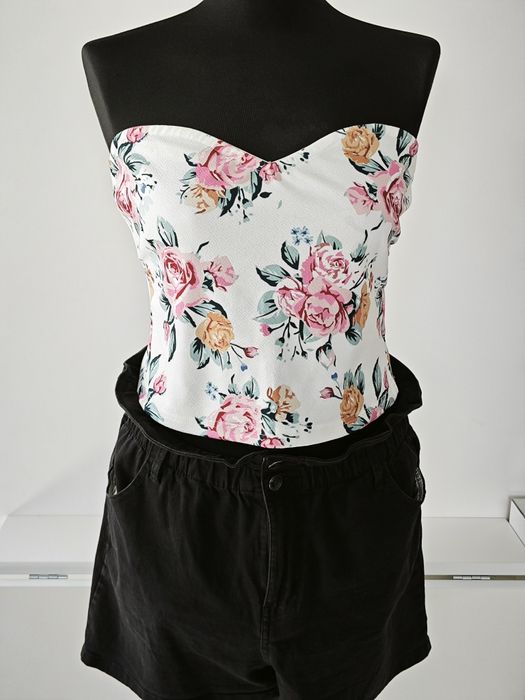 Shein biały krótki top w róże - XL nowy