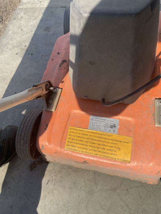 Kosiarki elektryczne 2 sztuki