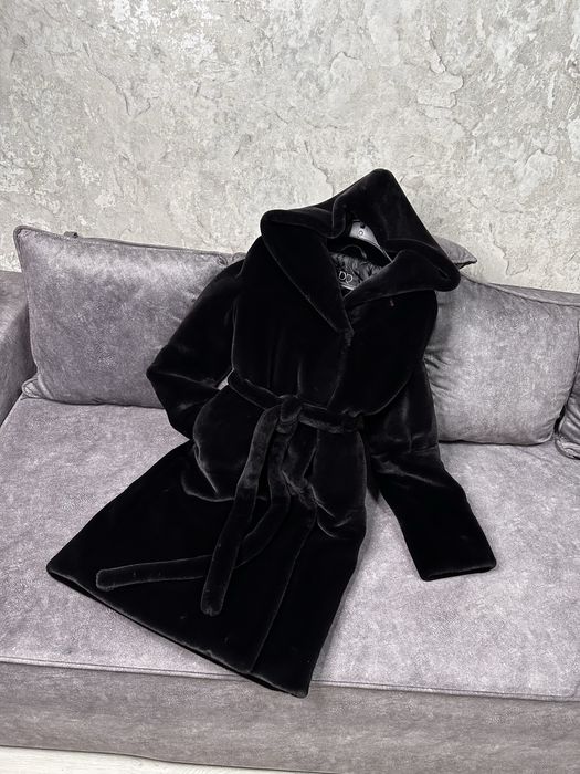 Еко шуба (кролик) чорна з переливом гіркого шоколаду