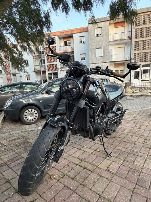 Benelli Leoncino 500 Trail