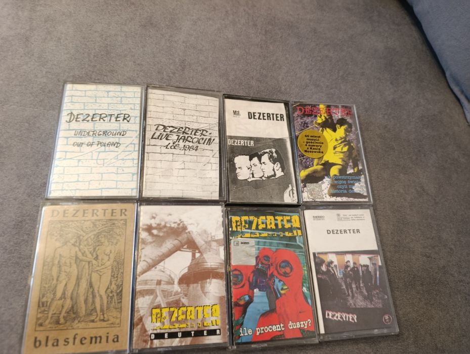 Dezerter 9 kaset magnetofonowych