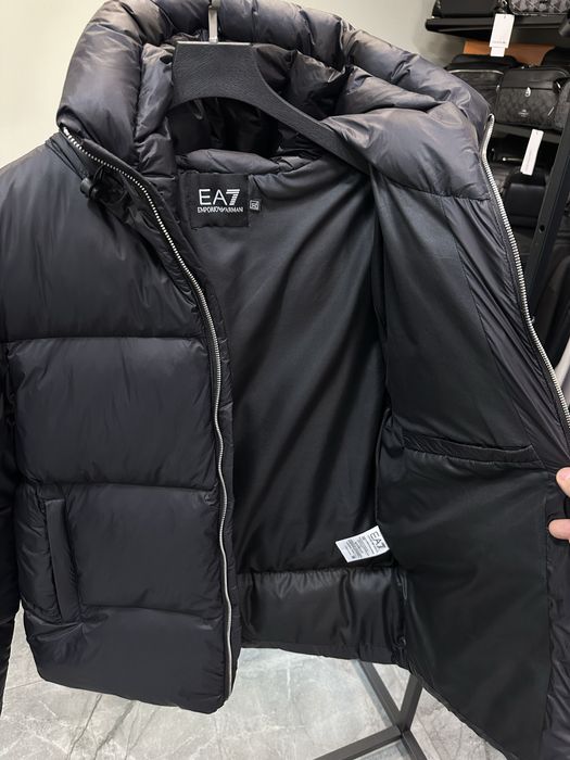 Пуховик куртка Armani xs-s