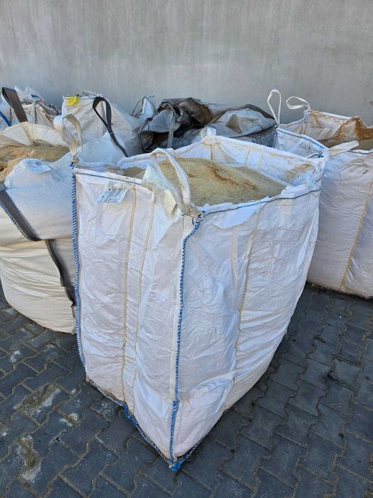 trociny troty pył suche