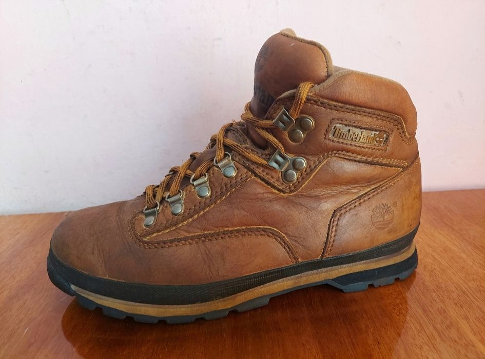 Черевики timberland оригінал 

Розмір по бірці : 8m наш 41р
Будуть ком